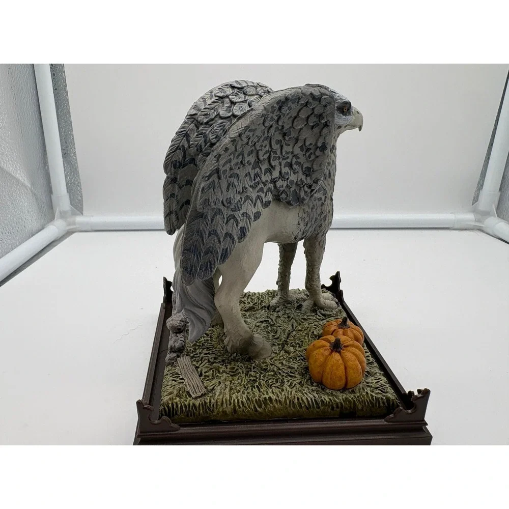 Noble Collection Harry Potter Magical Creatures Buckbeak Hippogriff